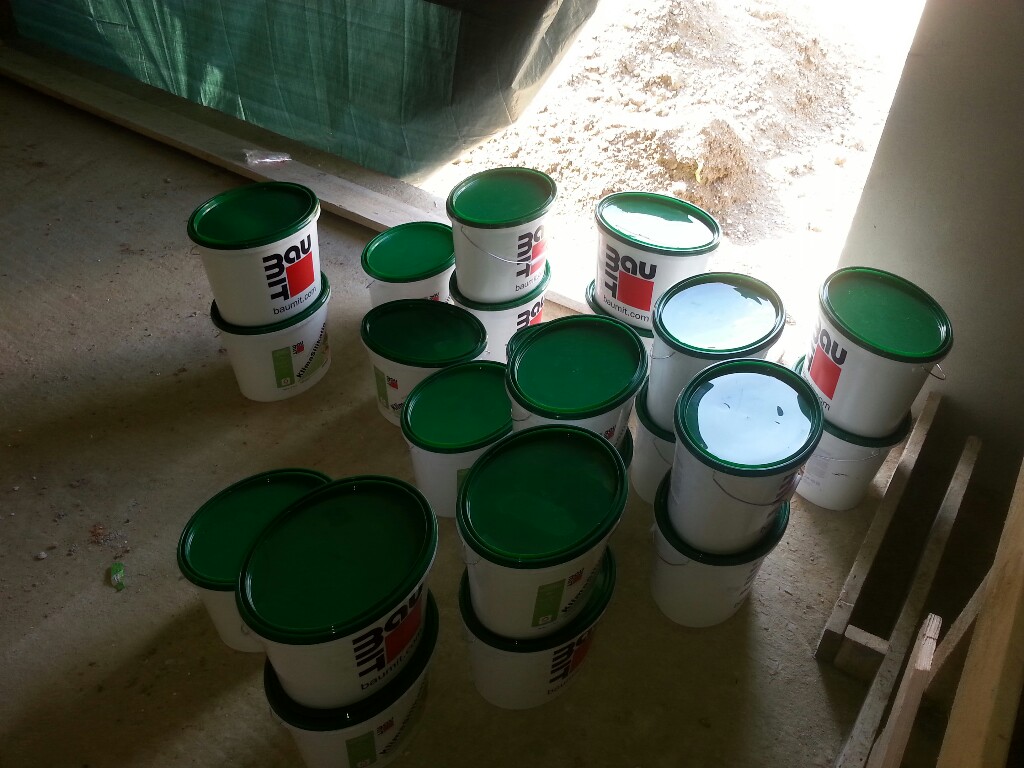 Was macht man mit 23 Farbeimern…