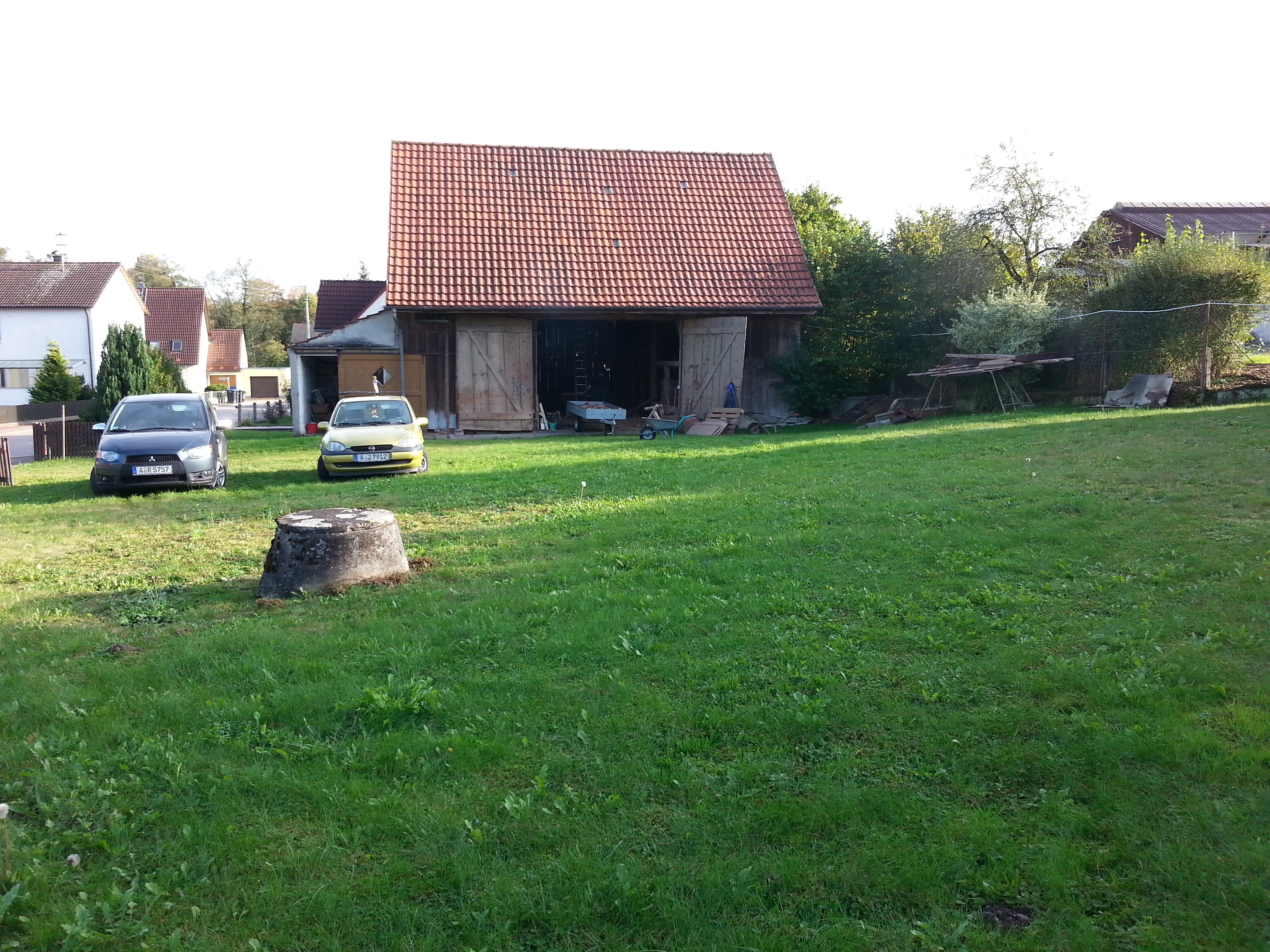 Unser Grundstück, noch mit altem Stadel